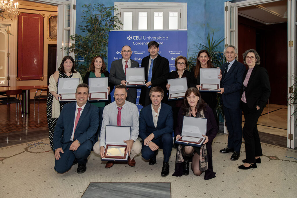 PLACAS DE HONOR AEC 2025